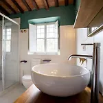 Casale Rinnovato Immerso Nella Campagna Con Splendida Piscina Privata *