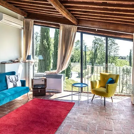 Ferienhaus Casale Rinnovato Immerso Nella Campagna Con Splendida Piscina Privata Capannori